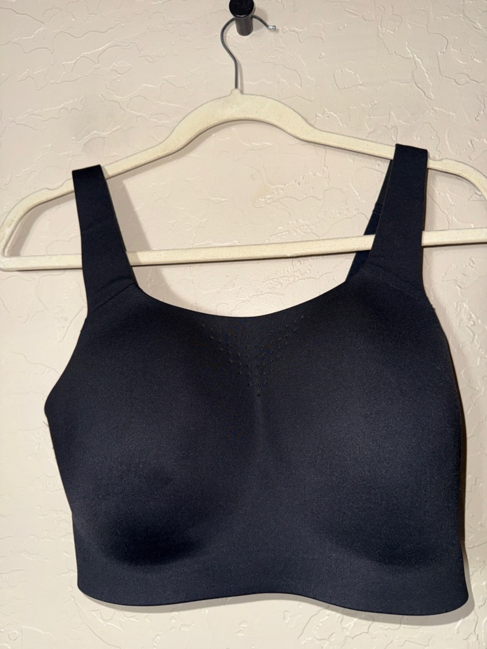 Victoria’s Secret featherlight black sports bra size 34ddd - Picture 2 of 5